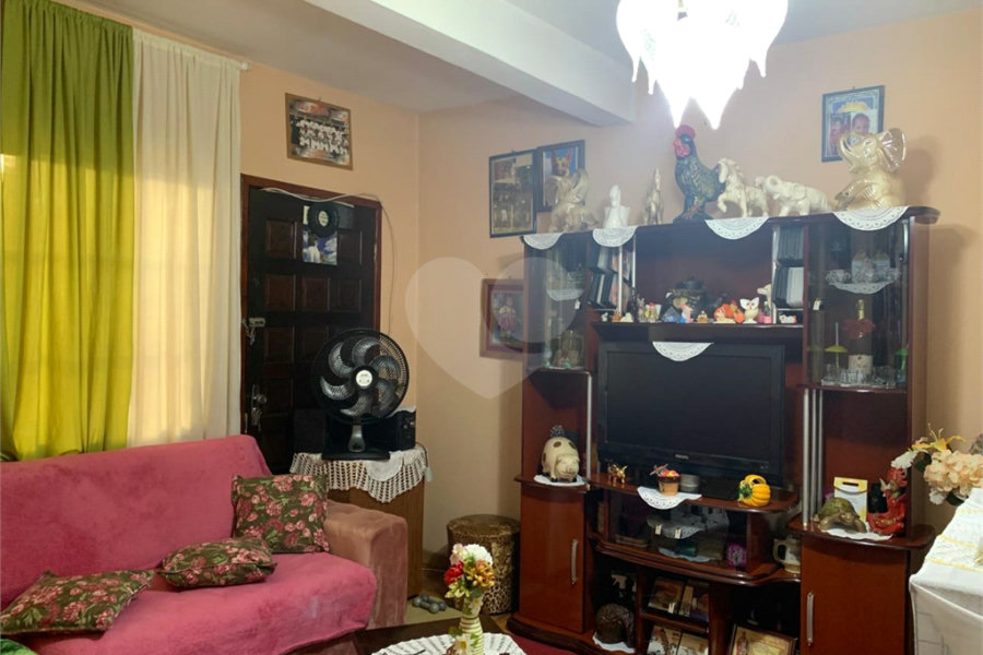 Sobrado à venda com 3 quartos em Jaraguá, São Paulo, SP