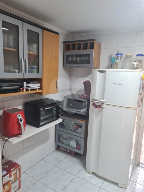 Casa à venda com 3 quartos, sendo 1 suíte, no condomínio Moradas do Ipê, São Paulo - SP