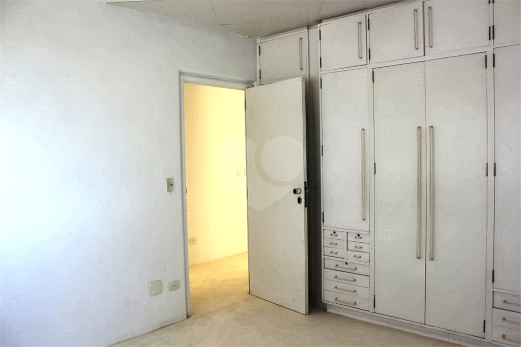 Triplex à venda com 5 quartos, sendo 3 suítes, em Santa Cecília, São Paulo, SP