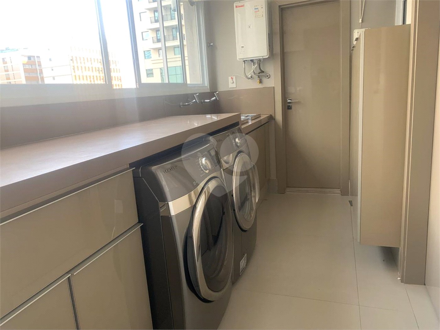 Apartamento à venda com 3 quartos, sendo 2 suítes, em Higienópolis, São Paulo, SP