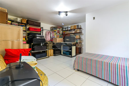 Casa à venda com 3 quartos, sendo 1 suíte, em Mirandópolis, São Paulo, SP