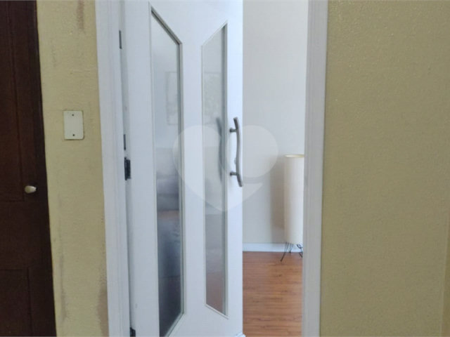 Apartamento à venda com 2 quartos em Pari, São Paulo, SP