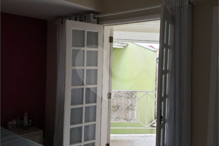 Casa à venda com 6 quartos, sendo 3 suítes, em Alto Ipiranga, Mogi das Cruzes, SP