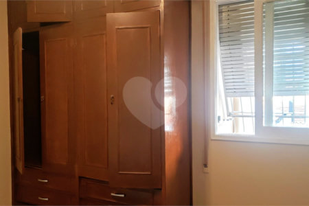 Sobrado à venda com 3 quartos, sendo 1 suíte, em Brooklin, São Paulo, SP