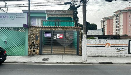 Sobrado à venda com 3 quartos, sendo 1 suíte,  em Parque Suzano, Suzano, SP