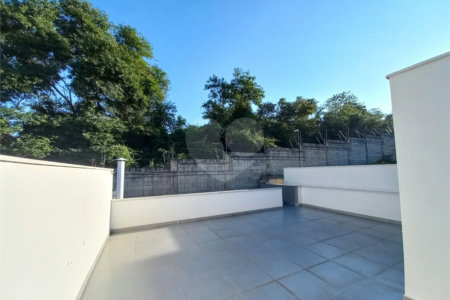 Casa à venda com 2 quartos, sendo 1 suíte, no condomínio Horto Florestal Villagio, Sorocaba - SP