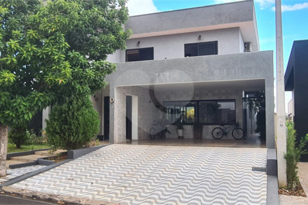 Casa térrea no Condomínio Jardim Botânico , localizado na cidade Bady Bassit/SP .