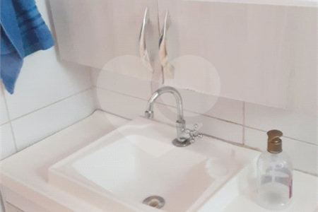 Casa à venda com 7 quartos, sendo 1 suíte, em Aliança, Osasco, SP