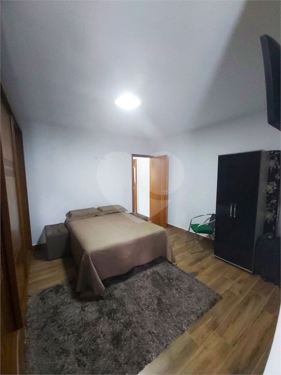 Sobrado à venda com 2 suítes em Vila Constança, São Paulo, SP