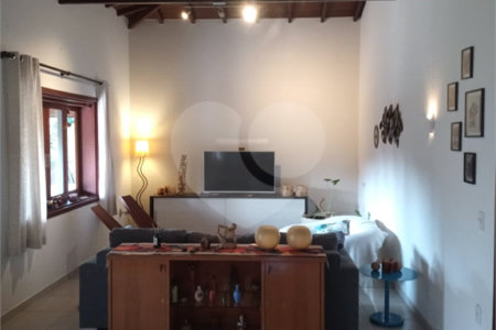 Casa à venda ou para alugar com 3 quartos, sendo 1 suíte, no condomínio Recanto Florido, Vinhedo - SP