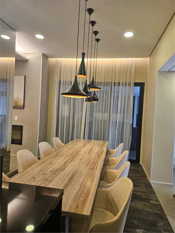 Apartamento à venda com 2 quartos, sendo 1 suíte, em Pinheiros, São Paulo, SP