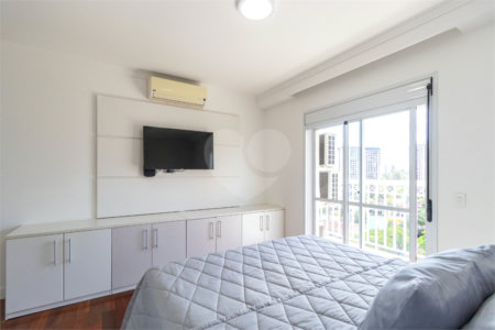 Apartamento à venda com 4 suítes em Vila Sofia, São Paulo, SP
