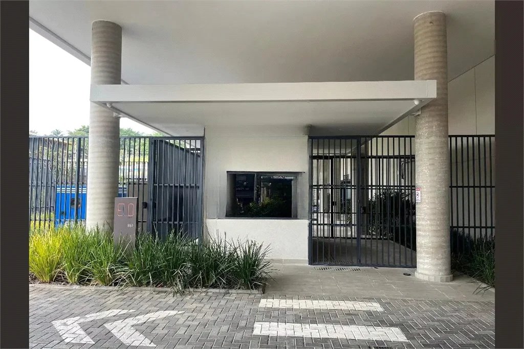 Apartamento à venda com 3 quartos, sendo 1 suíte, em Vila Anastácio, São Paulo, SP