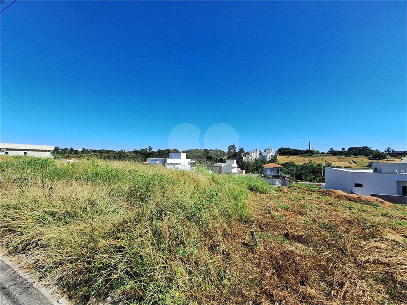 Terreno à venda com 1 suíte no condomínio Jardim Santa Maria, Vinhedo - SP