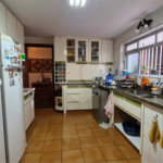 Sobrado à venda com 4 quartos, sendo 1 suíte, em Tremembé, São Paulo, SP