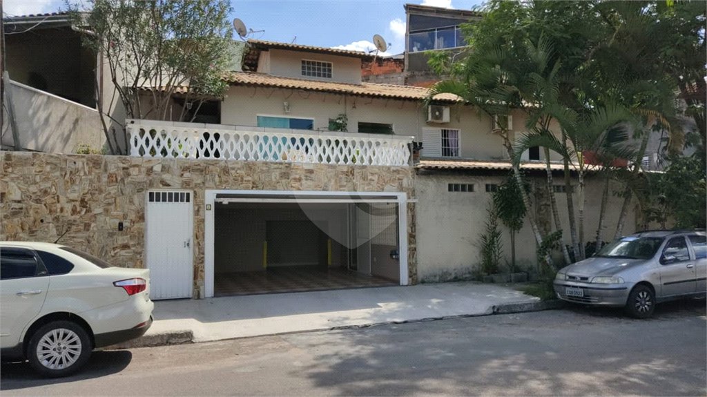 Sobrado à venda com 3 quartos, sendo 1 suíte, em Parque Cidade Jardim Ii, Jundiaí, SP