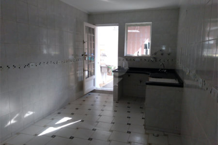 Casa à venda ou para alugar com 5 quartos, sendo 3 suítes, em Cambuci, São Paulo, SP