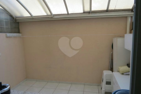Casa à venda com 3 quartos, sendo 1 suíte, no condomínio Taquaral Village, São Paulo - SP