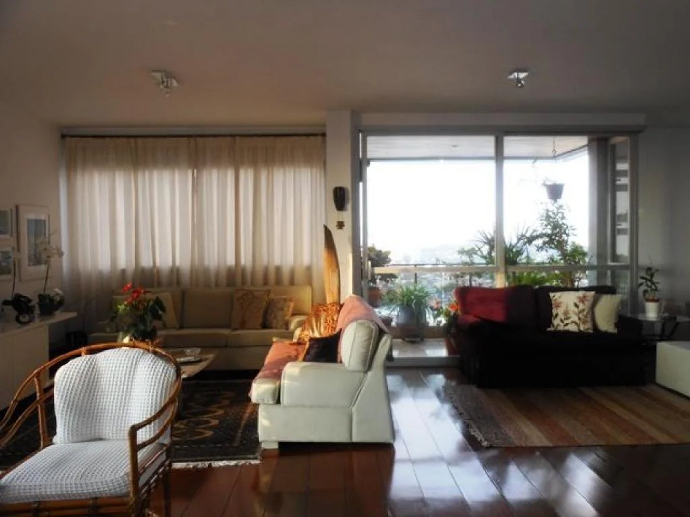 Apartamento à venda com 4 quartos, sendo 2 suítes,  em Vila Suzana, São Paulo, SP