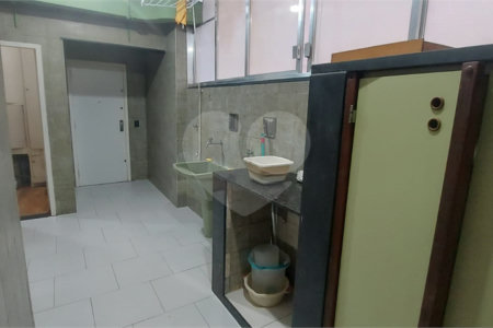 Apartamento à venda com 4 quartos, sendo 1 suíte,  em Laranjeiras, Rio de Janeiro, RJ