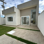 Casa à venda com 2 quartos, sendo 1 suíte, em Guriri, Cabo Frio, RJ