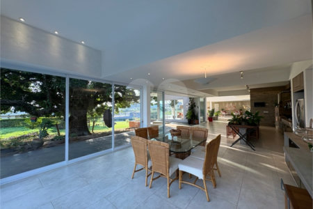 Casa à venda com 4 suítes no condomínio Residencial Dacha, Sorocaba - SP
