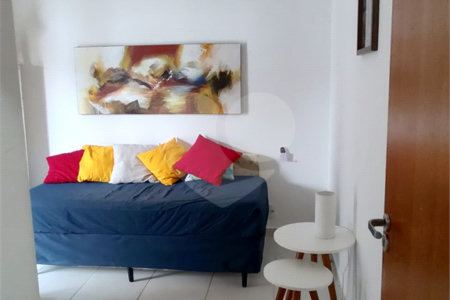 Casa à venda com 3 quartos, sendo 1 suíte, no condomínio Campos do Conde I, Paulínia - SP