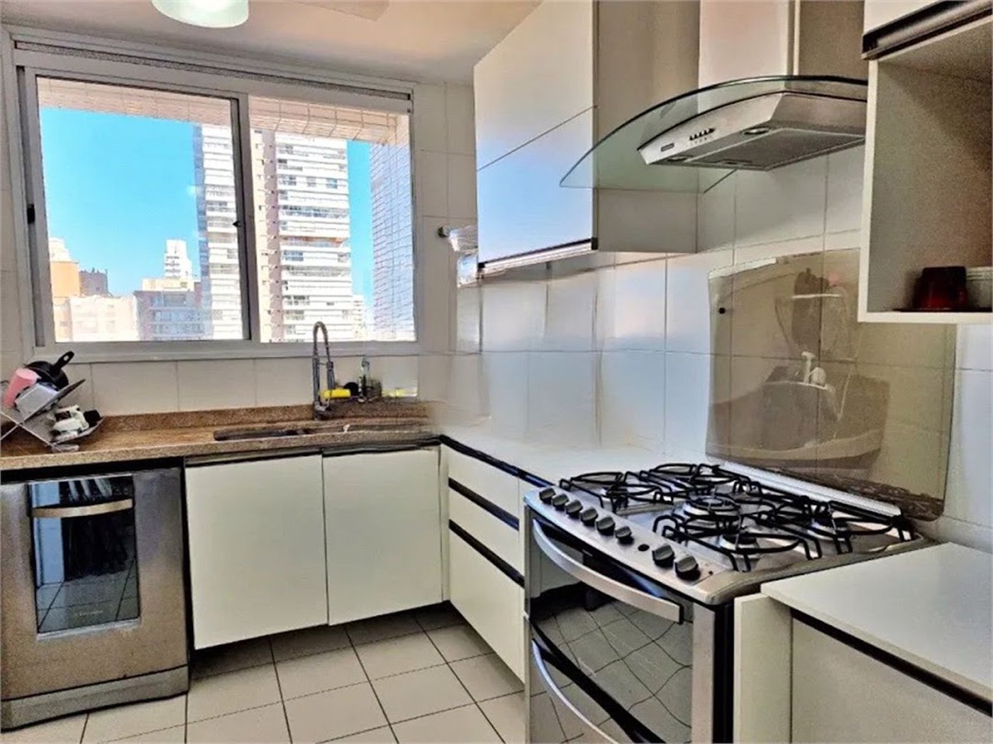 Apartamento com 3 dormitórios à venda, 181 m² por R$ 2.600.000,00 - Gonzaga - Santos/SP