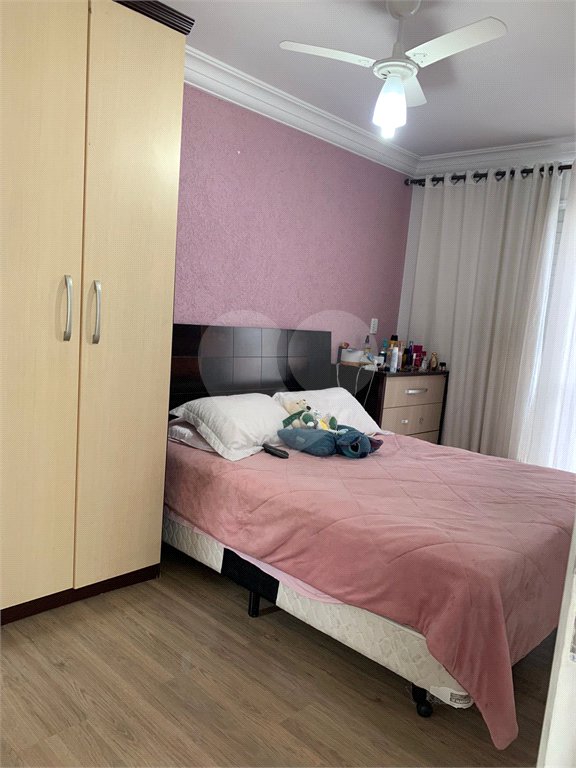 Casa à venda com 3 quartos, sendo 2 suítes,  no condomínio Residencial Jardins, São Bernardo do Campo - SP