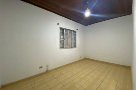 Terreno à venda com 3 quartos, sendo 1 suíte, em Vila Nivi, São Paulo, SP