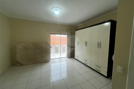 Casa à venda com 3 quartos, sendo 1 suíte, em Jardim Itália, Itapetininga, SP