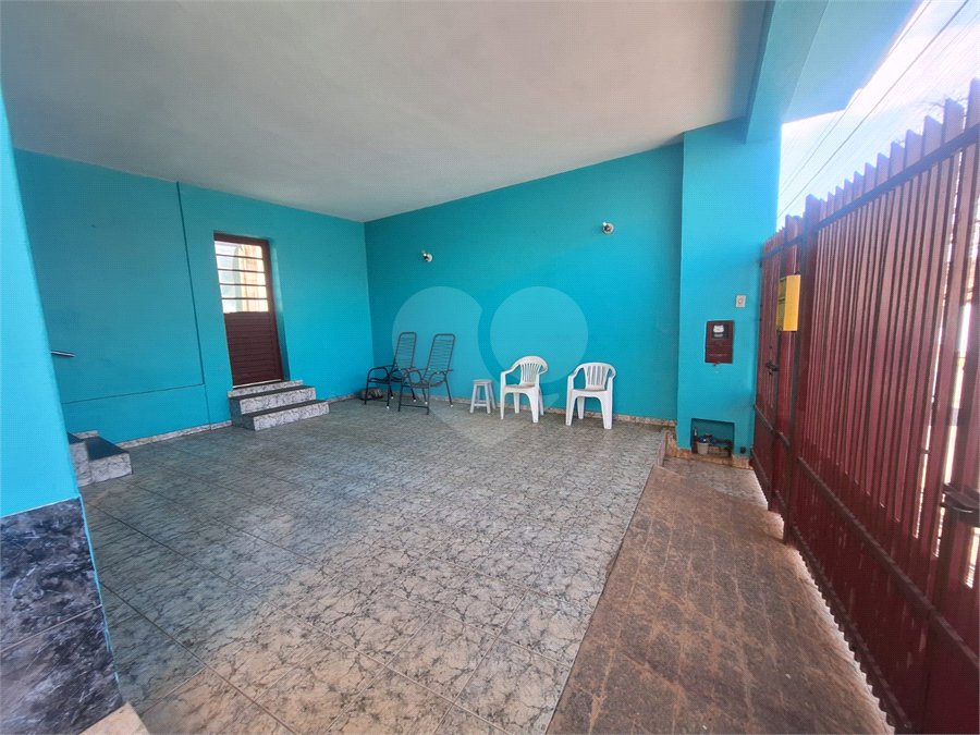 Casa à venda com 2 quartos em Vila Rio Branco, Itapetininga, SP