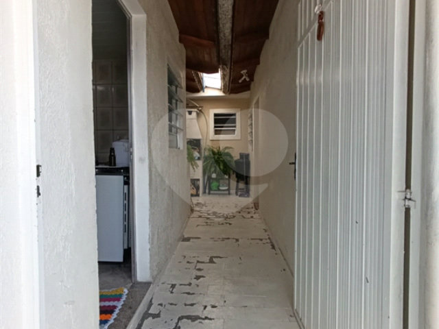Casa Térrea à venda com 3 quartos em Horto, São Paulo, SP