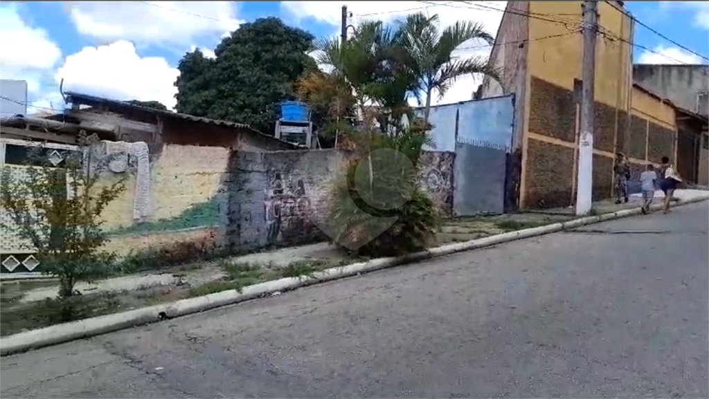 Terreno à venda em Parque Santa Rita, São Paulo, SP