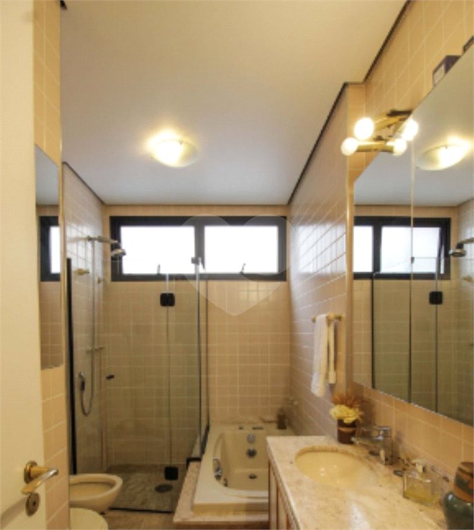 Apartamento à venda com 3 suítes em Vila Andrade, São Paulo, SP