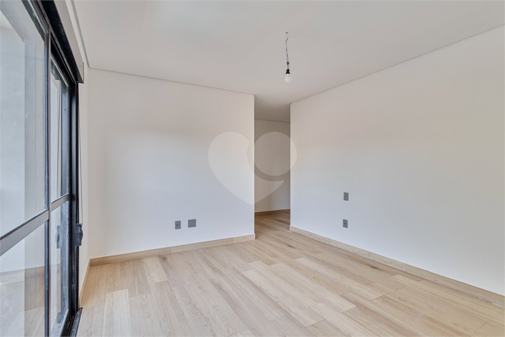 Casa à venda com 4 suítes no condomínio Villa Suiça, São Paulo - SP