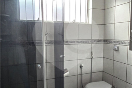 Casa à venda com 3 quartos, sendo 1 suíte, em Lar São Paulo, São Paulo, SP