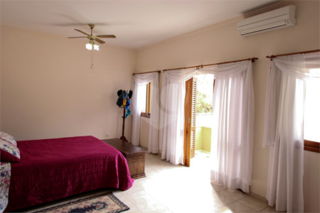 Casa à venda ou para alugar com 3 suítes em Vila Petrópolis, Atibaia, SP