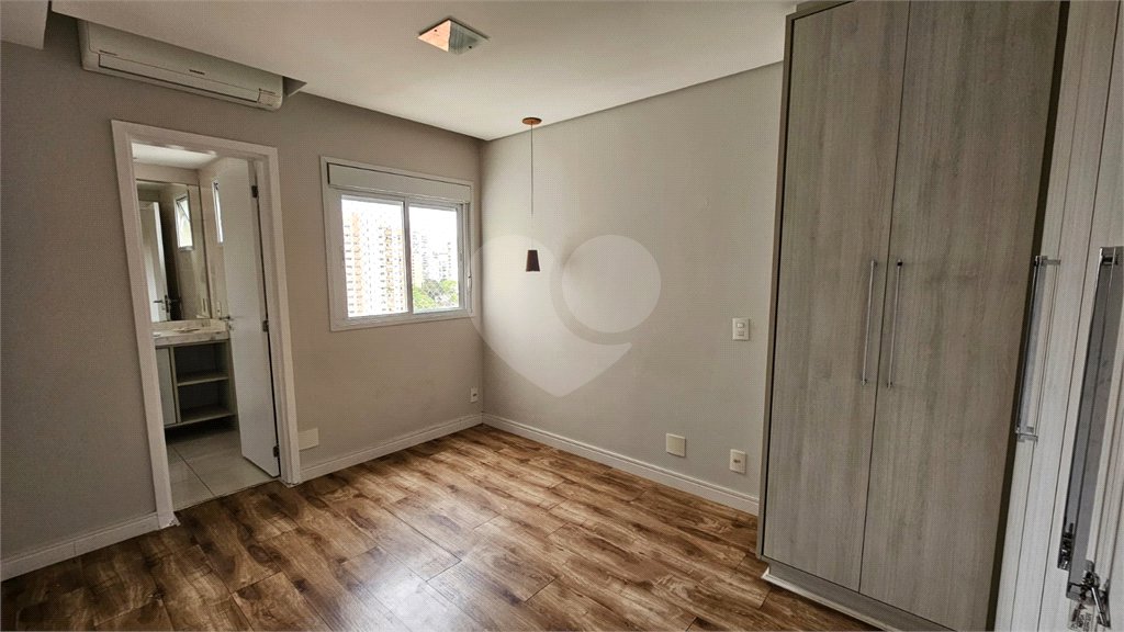 Apartamento à venda com 2 quartos, sendo 1 suíte, em Campo Belo, São Paulo, SP
