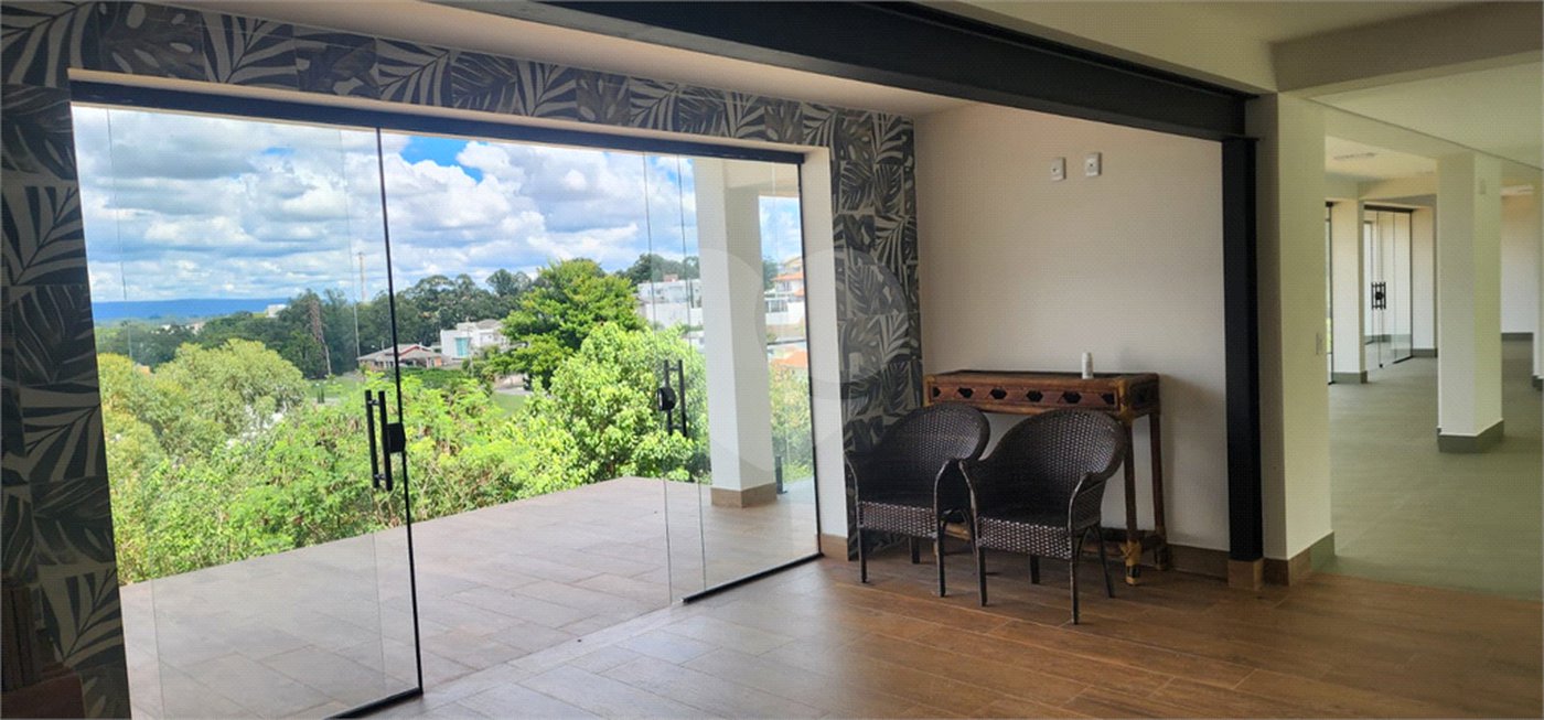 Casa à venda ou para alugar com 4 suítes no condomínio Residencial Delle Stelle, Louveira - SP