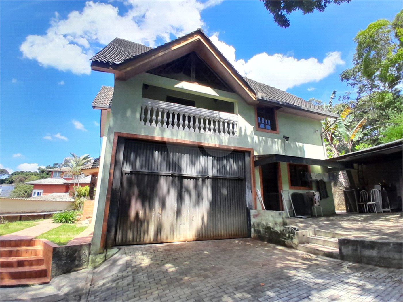 Casa à venda com 3 quartos, sendo 2 suítes,  no condomínio Alpes da Cantareira, Mairiporã - SP