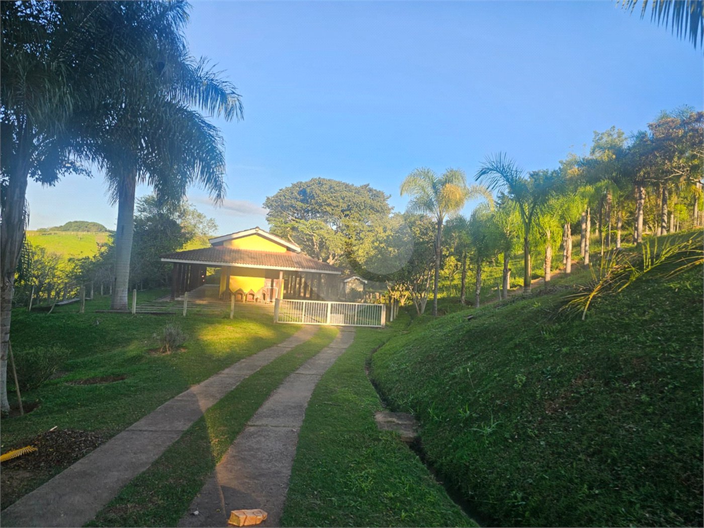 Chácara à venda com 5 suítes no Centro, Piracaia, SP