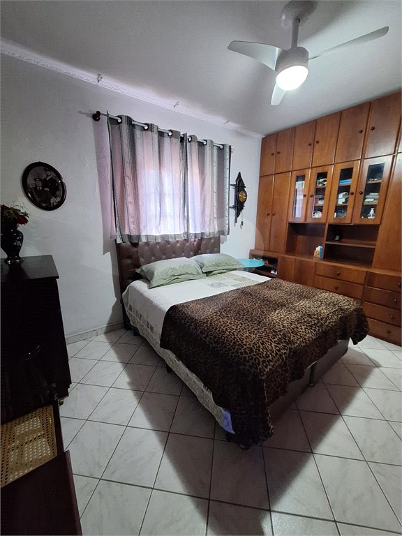 Sobrado à venda com 3 quartos em Tremembé, São Paulo, SP