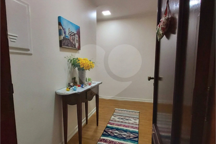 Sobrado à venda com 3 quartos, sendo 1 suíte, em Vila Irmãos Arnoni, São Paulo, SP