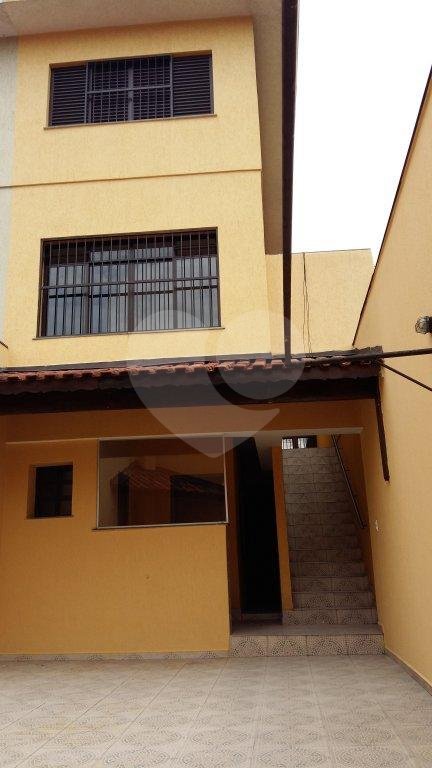 Sobrado à venda com 4 quartos, sendo 1 suíte, em Vila Nova Cachoeirinha, São Paulo, SP