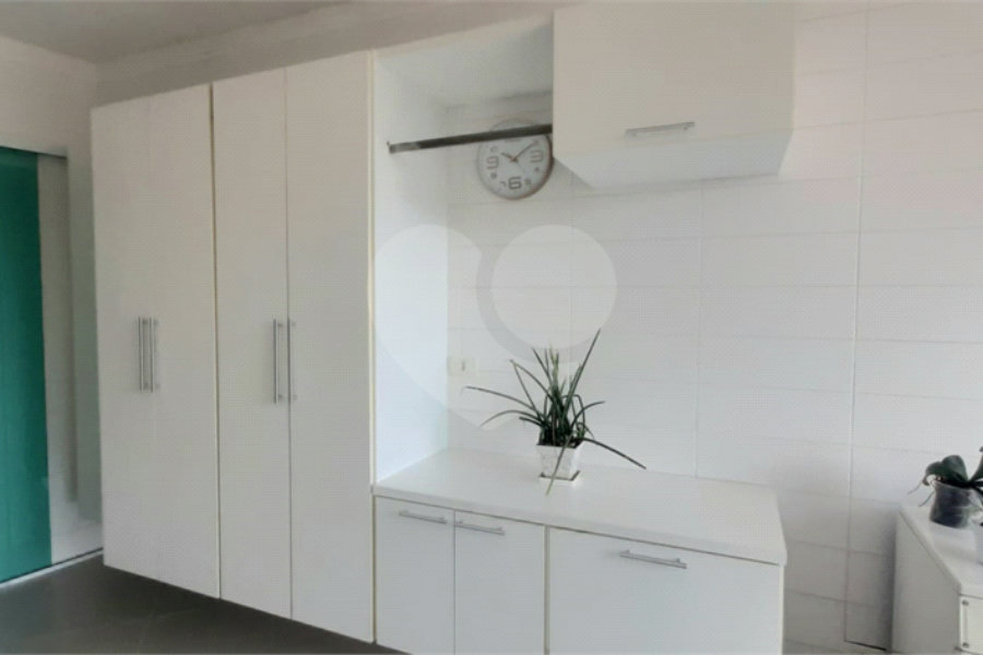 Sobrado à venda com 4 quartos, sendo 2 suítes, em Tucuruvi, São Paulo, SP