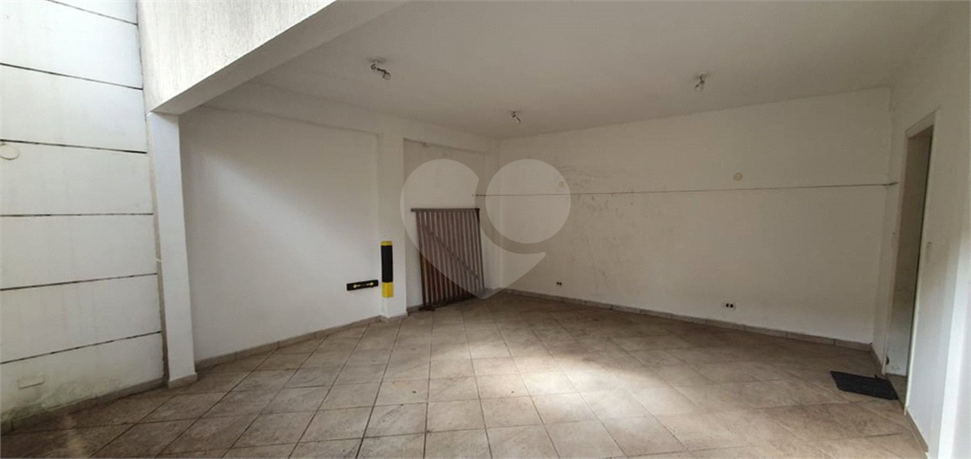 Sobrado à venda com 4 suítes em Moema, São Paulo, SP