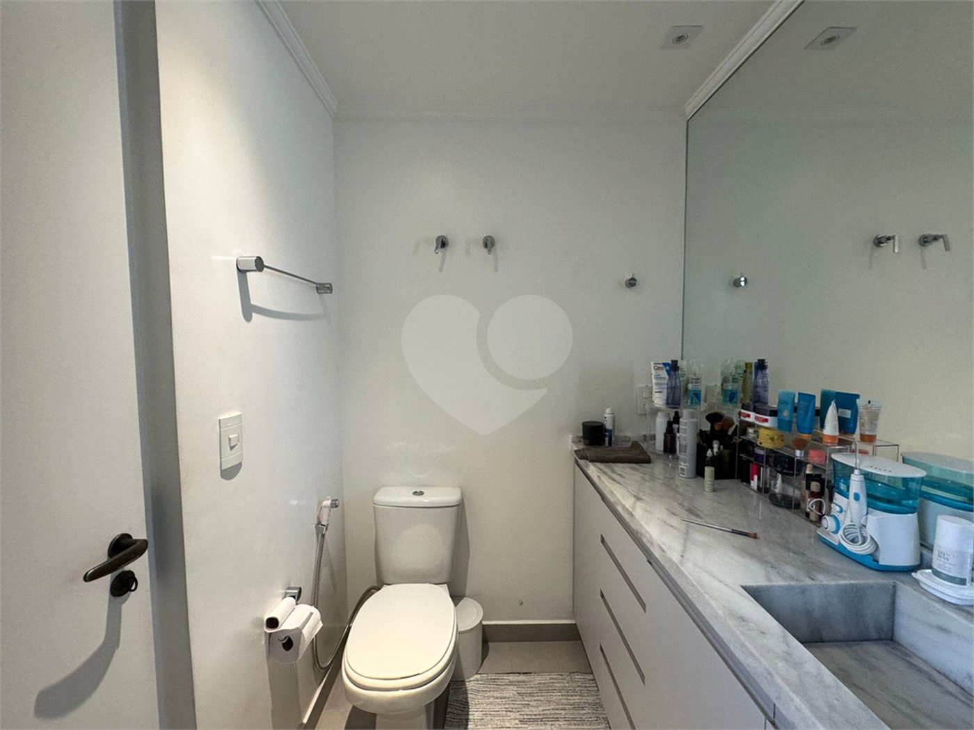 Apartamento à venda com 3 suítes em Indianópolis, São Paulo, SP