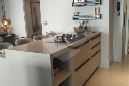 Apartamento à venda com 3 suítes em Parque Residencial Aquarius, São José dos Campos, SP
