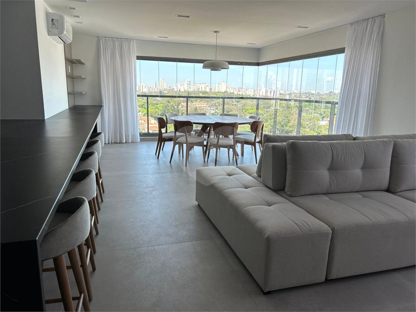 Apartamento à venda com 3 suítes em Santo Amaro, São Paulo, SP